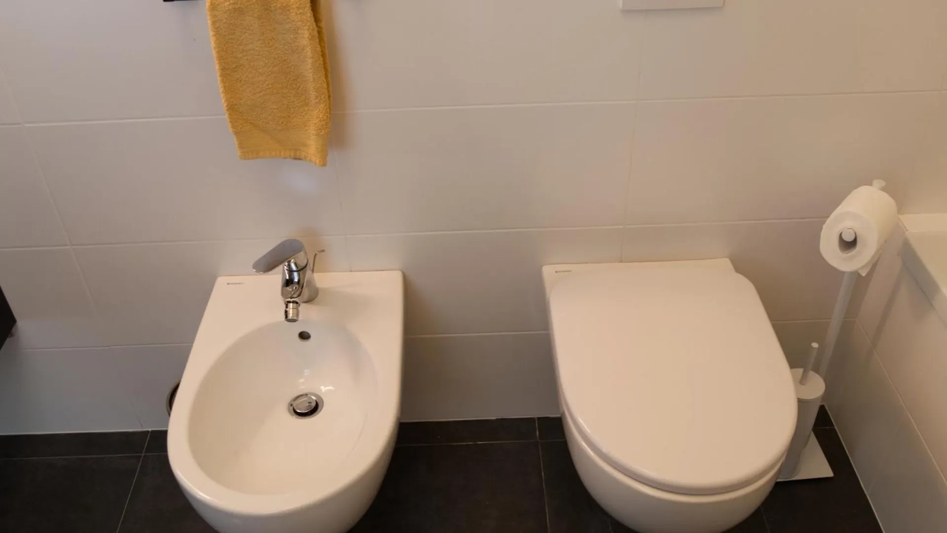 Homestay Green Park San Donato Milanese Italy