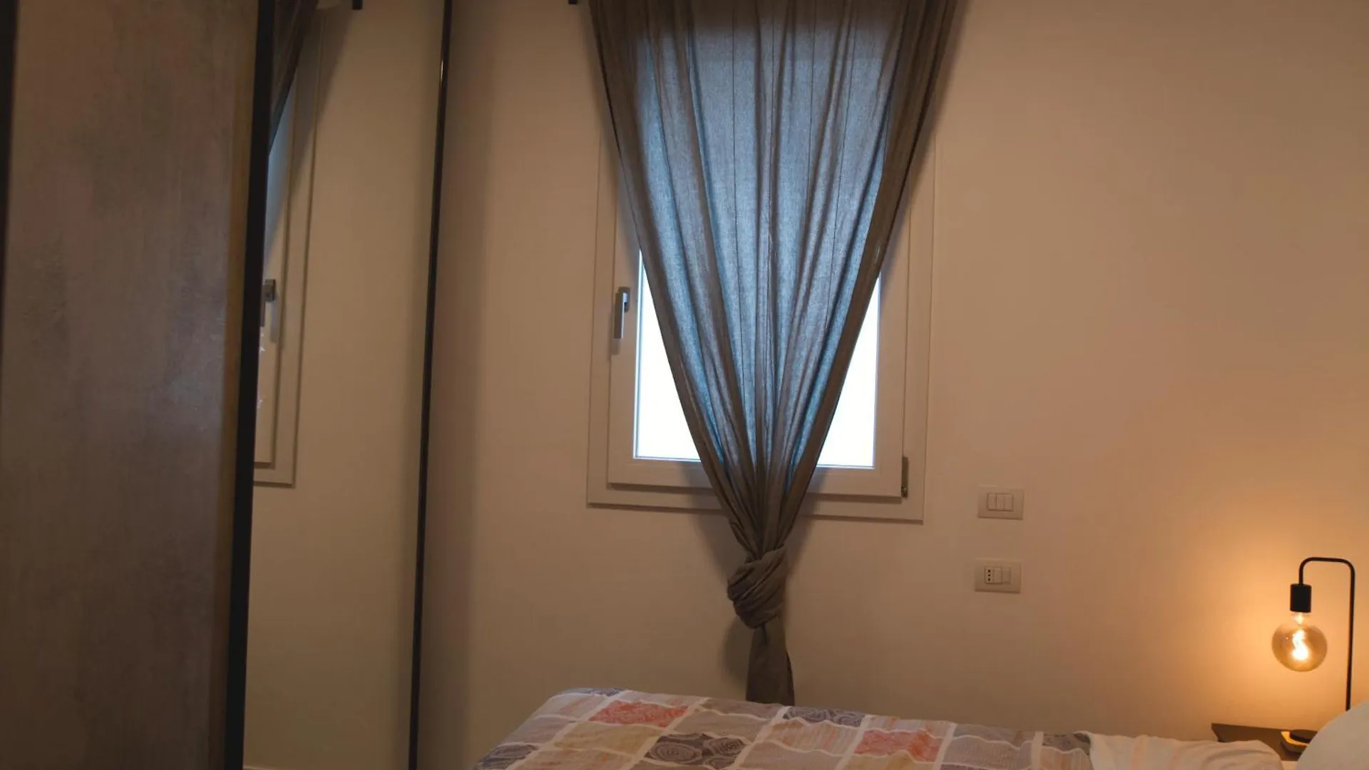 Homestay Green Park San Donato Milanese Italy